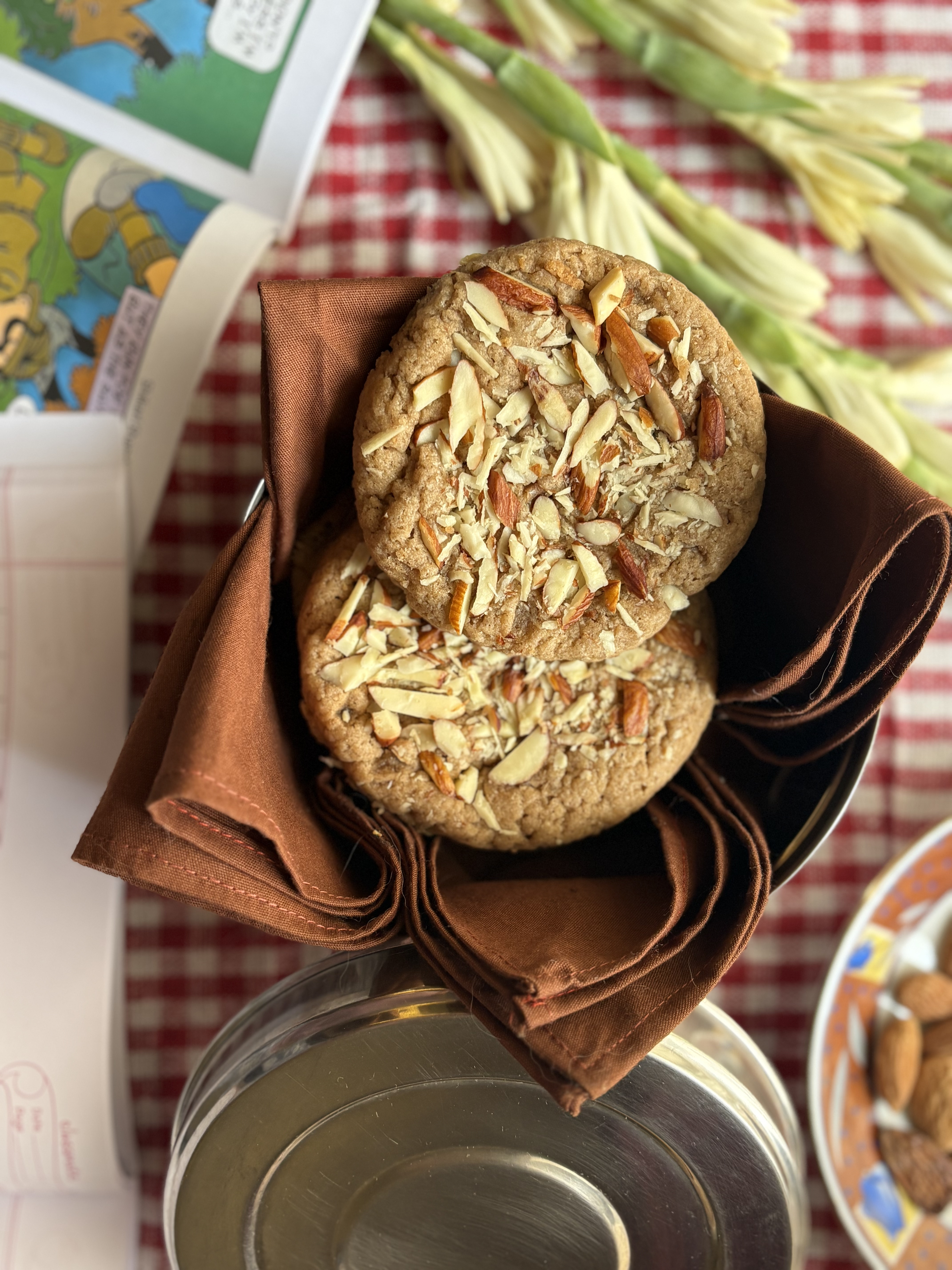 Almond Cinnamon Cookies, close-up